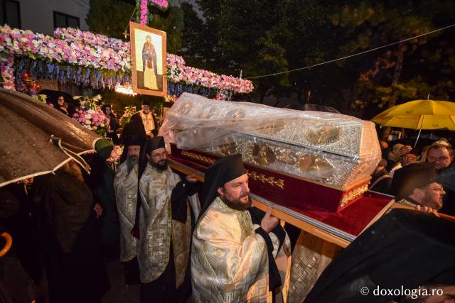 (Foto) Pașii pelerinilor pe „Calea Sfinților”, 2015