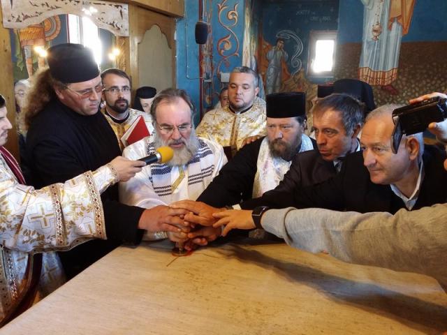 Biserică nouă, sfinţită la Mănăstirea Plopana