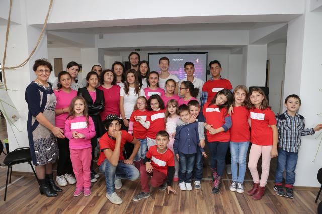 Concurs de creație organizat în scopul ajutorării copiilor la Fundația Solidaritate și Speranță
