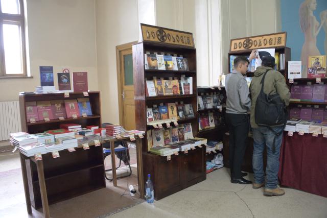 Editura Doxologia prezentă la Târgul de Cărţi şi Arte Frumoase „Arca lui Gutenberg”