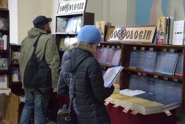Editura Doxologia prezentă la Târgul de Cărţi şi Arte Frumoase „Arca lui Gutenberg”