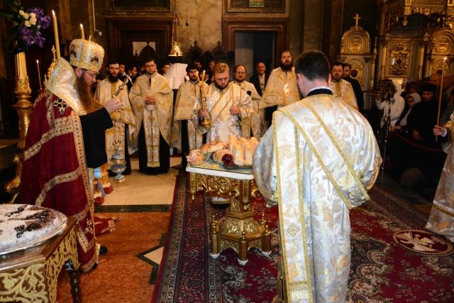 Priveghere în cinstea Sfintei Parascheva