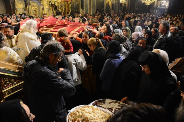 Priveghere în cinstea Sfintei Parascheva