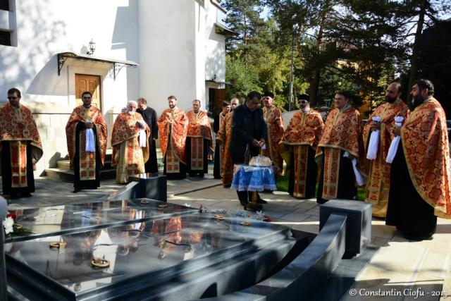 Parastas pentru părintele Vasile Nuţu, la Gura Humorului