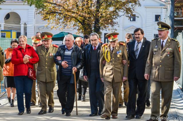Veterani de război vrednici de „Crucea Moldavă” - GALERIE FOTO