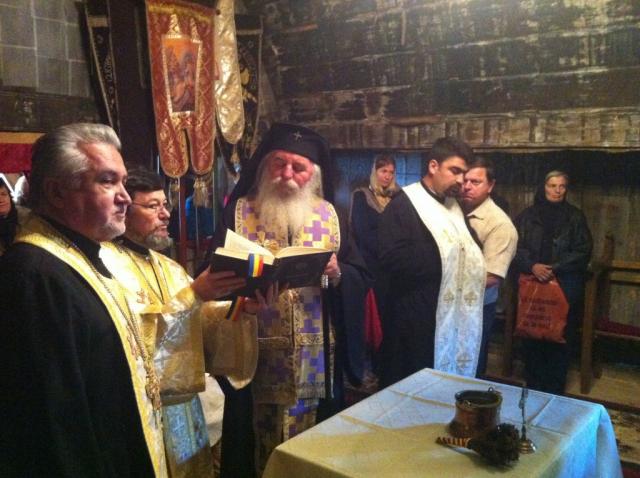 Binecuvântarea lucrărilor de restaurare de la biserica din Dubești