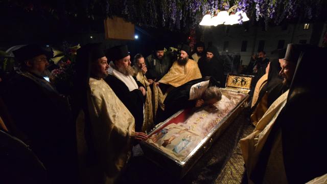 Prin ploaie și frig, pe „Calea Sfinților”