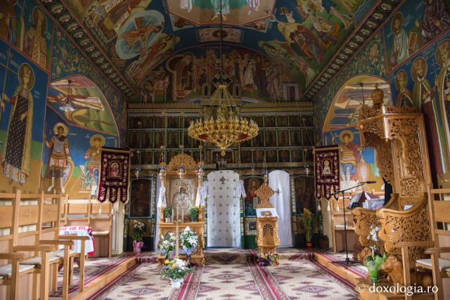 Schitul „Sfânta Maria Magdalena” Țibucani