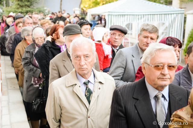 Cei mai mulţi dintre oamenii care se declară creştini