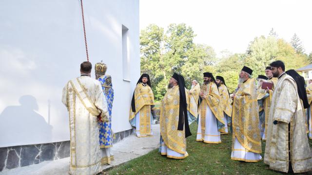 „Dacă omul nu este în legătură cu Biserica, credința sa în Dumnezeu este mincinoasă”