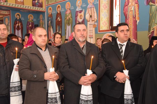 Patriarhul Daniel, la Rădăuți: „Arătăm prin rugăciune şi pomenire că rugăciunea este iubirea mai tare decât moartea”