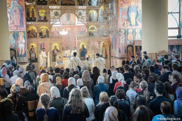 Temeți-vă tare de a merge la liturghie din obișnuință