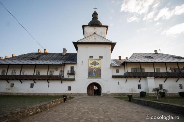 Sfântul Cuvios Paisie Velicicovschi, serbat la Mănăstirea Neamț prin Liturghie arhierească