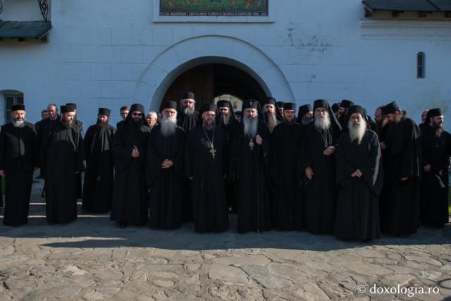 Sfântul Cuvios Paisie Velicicovschi, serbat la Mănăstirea Neamț prin Liturghie arhierească