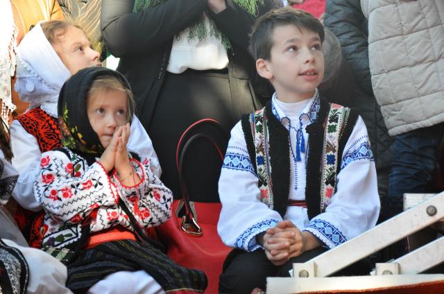 IPS Teofan a resfinţit Biserica „Sfântul Nicolae” din Humuleşti