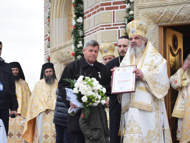 „Acum, la ceas de mare sărbătoare, Mănăstirea Zosin arată precum Raiul”