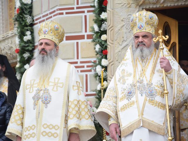 „Acum, la ceas de mare sărbătoare, Mănăstirea Zosin arată precum Raiul”