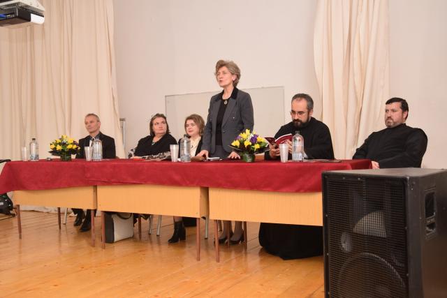 „Valori Culturale Româneşti“: „Când iubești, nu poți să faci rău”