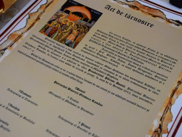 Patriarhul Daniel, la Rădăuți: „Arătăm prin rugăciune şi pomenire că rugăciunea este iubirea mai tare decât moartea”