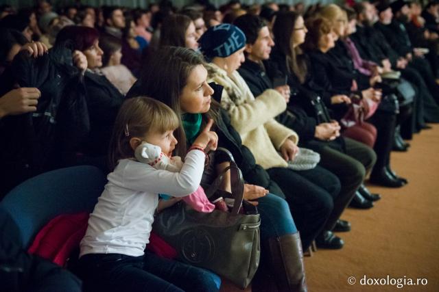 „Poveste din Viflaim” spusă de Paula Seling la Iași