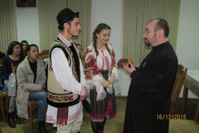 Conferinţă la Hârlău despre bucuriile şi încercările tinerilor