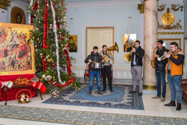Colindători la Reședința Mitropolitană - Grupul Moldavian Brass
