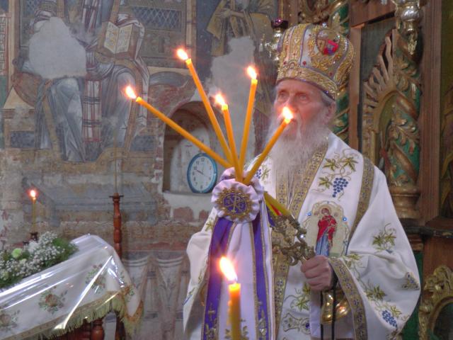 Mănăstirea Probota și-a sărbătorit ocrotitorul