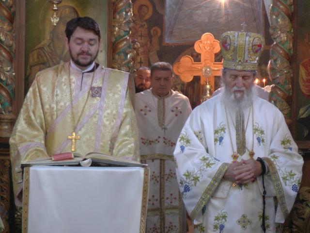 Mănăstirea Probota și-a sărbătorit ocrotitorul