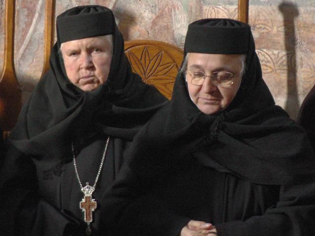 Mănăstirea Probota și-a sărbătorit ocrotitorul