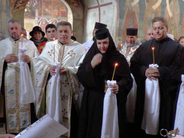 Mănăstirea Probota și-a sărbătorit ocrotitorul
