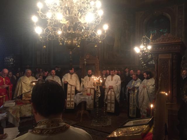 Sfântul Ierarh Nicolae, cinstit la Valea Seacă