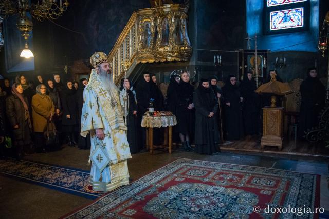 Sâmbătă, 5 decembrie, a fost săvârşită slujba de înmormântare a maicii Rafaela Urdă