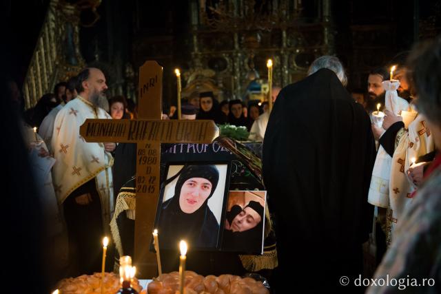 Sâmbătă, 5 decembrie, a fost săvârşită slujba de înmormântare a maicii Rafaela Urdă