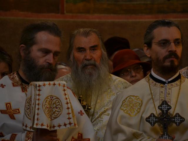 IPS Mitropolit Teofan a slujit Sfânta Liturghie la Mănăstirea Golia