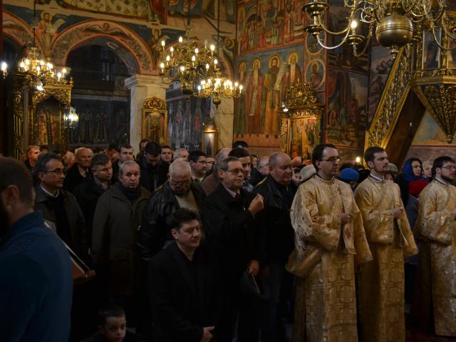 IPS Mitropolit Teofan a slujit Sfânta Liturghie la Mănăstirea Golia
