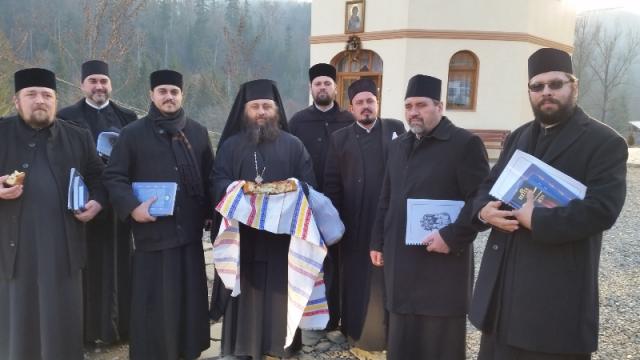 Corala preoțească a Protopopiatului Iași III a cântat „colindul sfânt și bun”