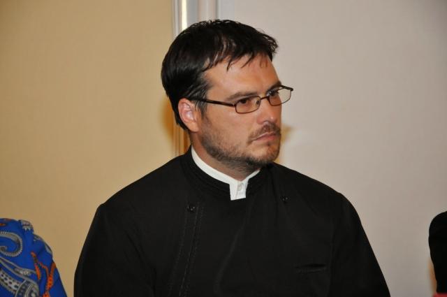 Preotul Gabriel Herea, premiat de Academia Română