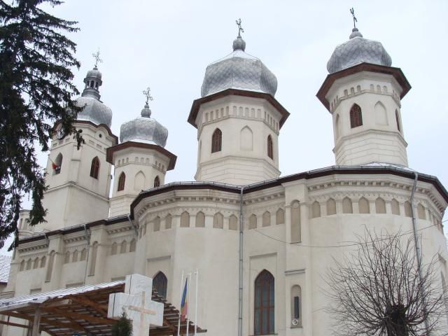 Hram la Biserica „Sfântul Ioan Botezătorul“ din Piatra Neamţ