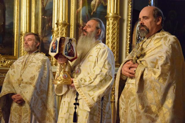 Hram la Facultatea de Teologie: „Biserica dă sens atât familiei, cât și școlii”