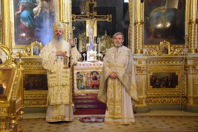 Hram la Facultatea de Teologie: „Biserica dă sens atât familiei, cât și școlii”