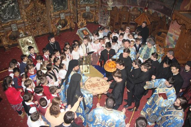 Eparhia Romanului şi Bacăului l-a comemorat pe Eminescu