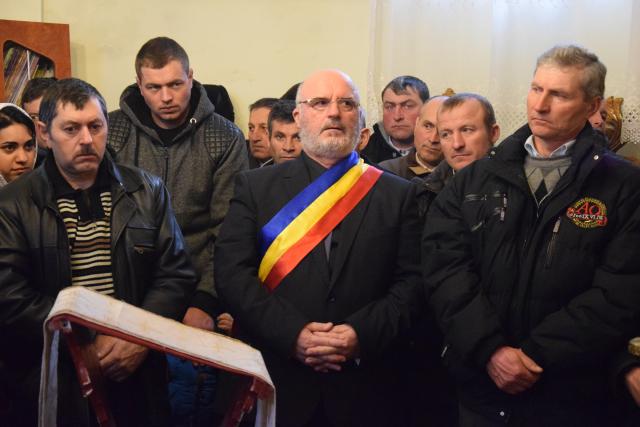 Prima Liturghie oficiată de un mitropolit în Parohia „Sf. Ierarh Nicolae” - Bâcu