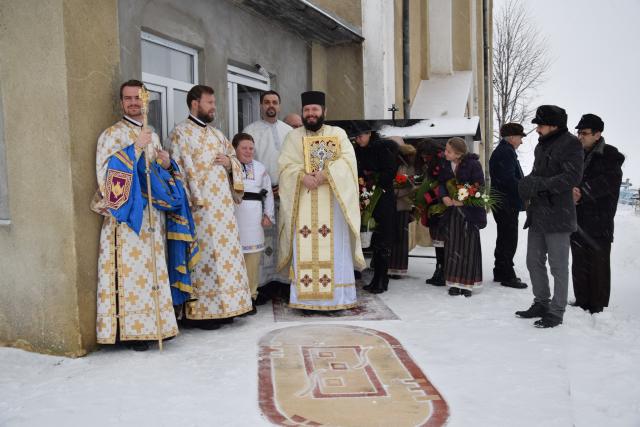 Prima Liturghie oficiată de un mitropolit în Parohia „Sf. Ierarh Nicolae” - Bâcu