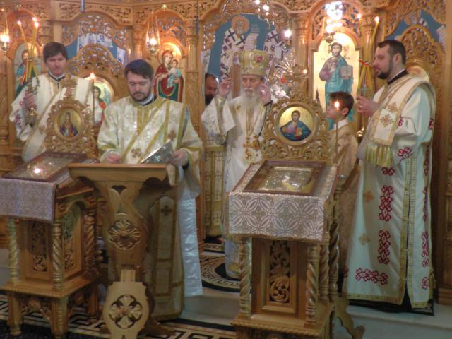 Liturghie arhierească la Mănăstirea Bogdana