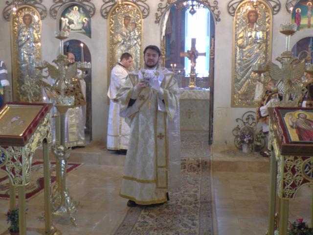 Slujire arhierească la hramul Parohiei Pojorâta 2