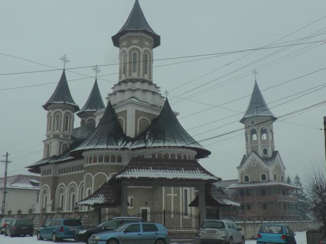 Slujire arhierească la hramul Parohiei Pojorâta 2