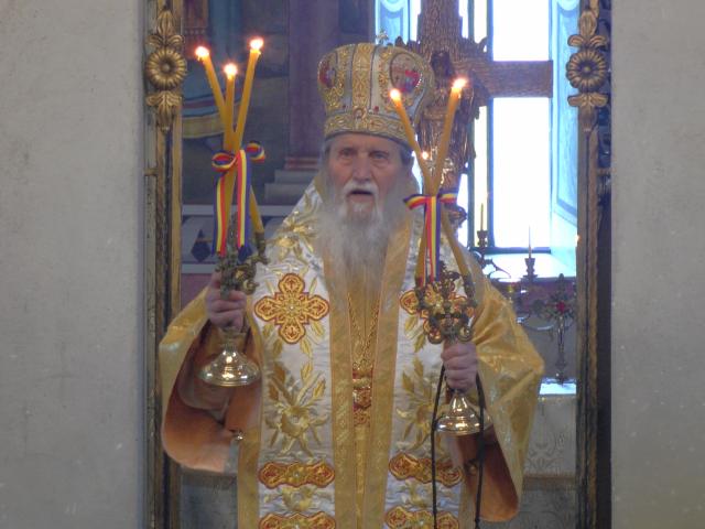 Slujire arhierească la hramul Parohiei Pojorâta 2