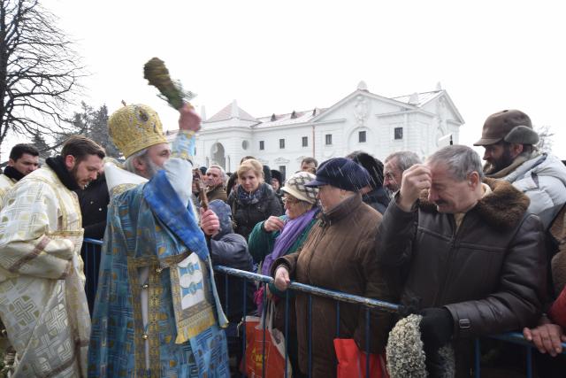 IPS Teofan, la slujba Bobotezei: „În haina smereniei și a ascultării S-a îmbrăcat Fiul lui Dumnezeu”