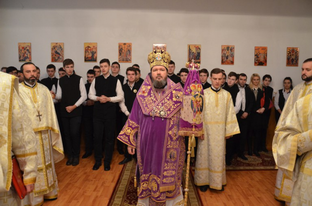 Liturghie arhierească la Liceul Ortodox „Episcop Roman Ciorogariu” din Oradea