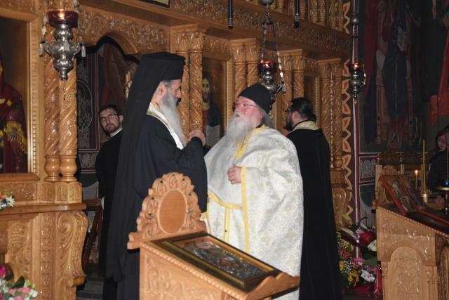 Priveghere arhierească la hramul Bisericii „Sf. Cuv. Antonie cel Mare“ din cartierul ieşean Nicolina